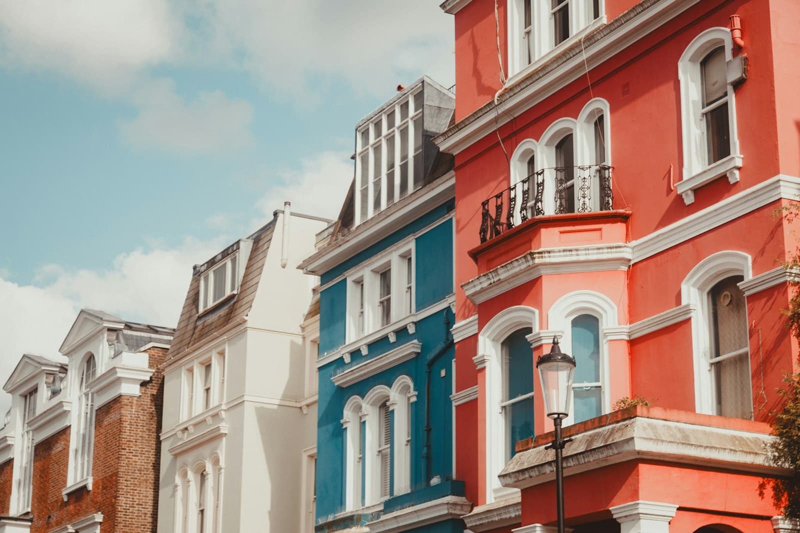 Colourful terraced houses in Notting Hill, London
